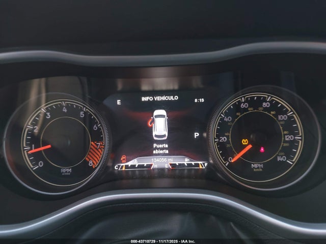 43710729 :رقم المزاد ، 1C4PJMBS4FW752887 vin ، 2015 Jeep Cherokee Trailhawk مزاد بيع