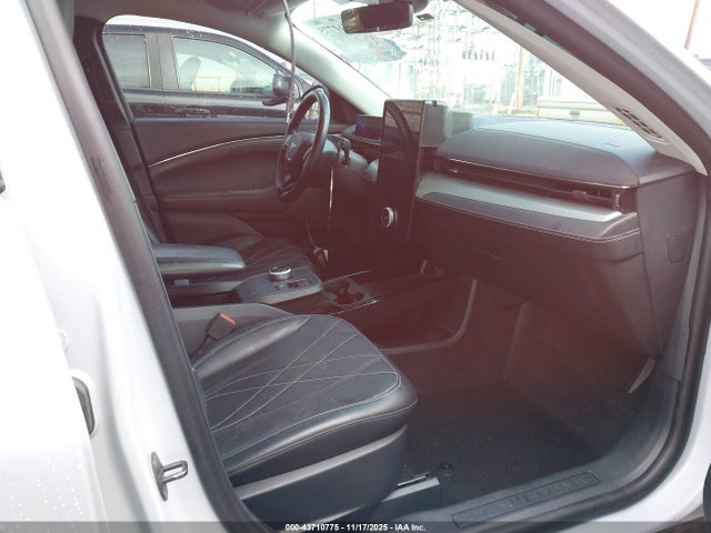 Ford Mustang Mach-e Select 2023 3FMTK1RMXPMA09763 Image 5