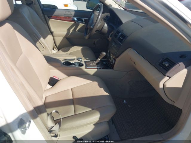 2009 MERCEDES-BENZ C 300 WDDGF54X29F217051 Photo 4