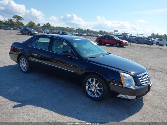 2011 CADILLAC DTS 1G6KD5E69BU144961
