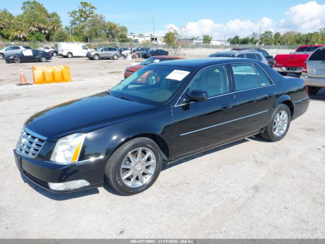 2011 CADILLAC DTS 1G6KD5E69BU144961 Photo 1