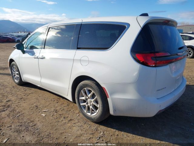 2025 CHRYSLER PACIFICA 2C4RC1BG2SR526234 Photo 2