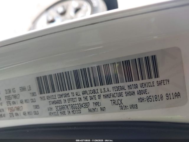 2016 RAM 1500 3C6RR7KT8GG334397 Photo 8