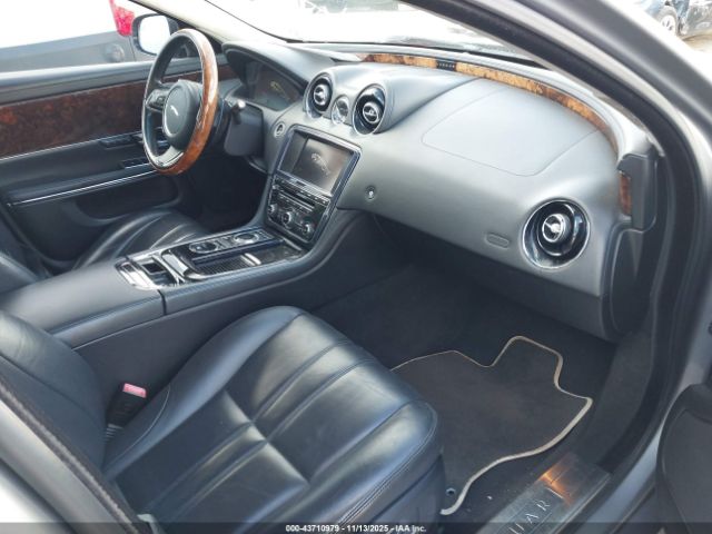 2013 JAGUAR XJ SAJWJ1CD7D8V55287 Photo 4