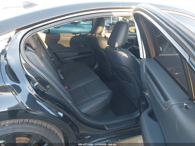 Продажа на аукционе авто 2025 Lexus Es 300h F Sport Design, vin: 58ADA1C15SU062356, номер лота: 43711028