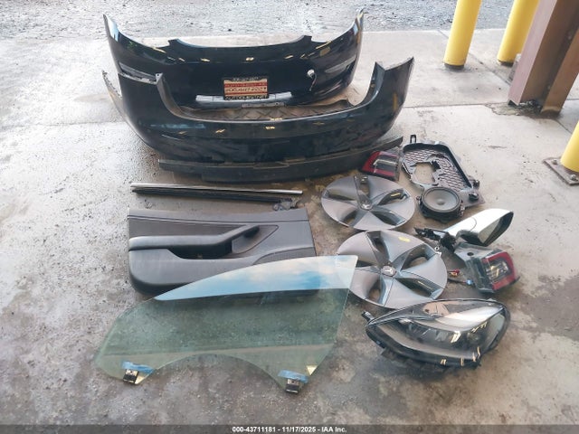 Tesla Model 3 Long Range/performance 2019 5YJ3E1EBXKF384405 Image 12