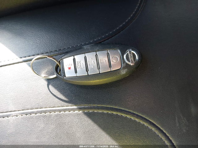 43711205 :رقم المزاد ، KNMAT2MV4JP598244 vin ، 2018 Nissan Rogue Sv مزاد بيع