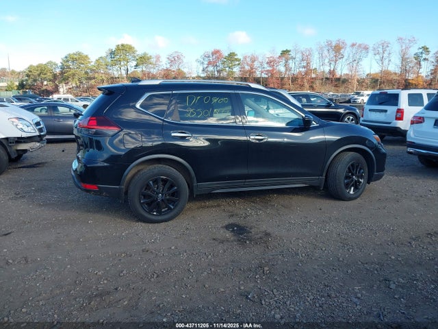 43711205 :رقم المزاد ، KNMAT2MV4JP598244 vin ، 2018 Nissan Rogue Sv مزاد بيع