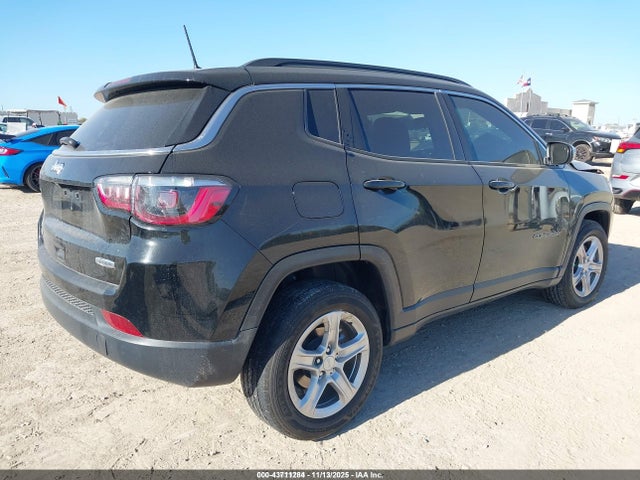 3C4NJDBN1RT606944 Jeep Compass Latitude 4x4
