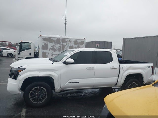 3TMKB5FN0RM016843 Toyota Tacoma Trd Sport 2wd