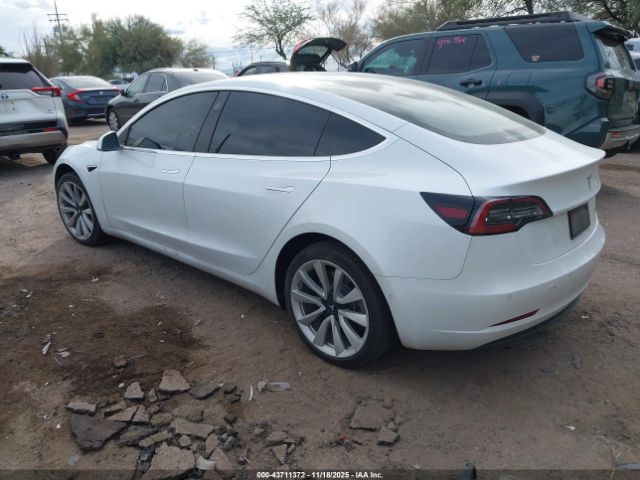 2019 TESLA MODEL 3 5YJ3E1EB5KF390175 Photo 2