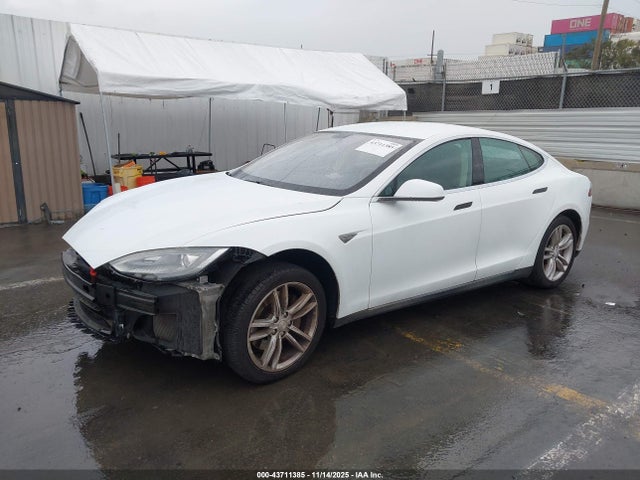 2013 TESLA MODEL S 5YJSA1CN2DFP12584 Photo 1