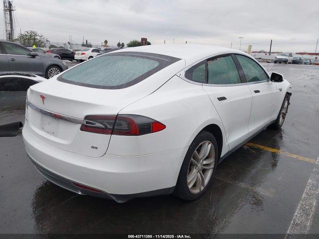 2013 TESLA MODEL S 5YJSA1CN2DFP12584 Photo 3