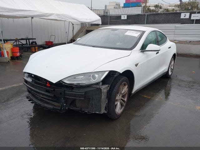 2013 TESLA MODEL S 5YJSA1CN2DFP12584 Photo 5