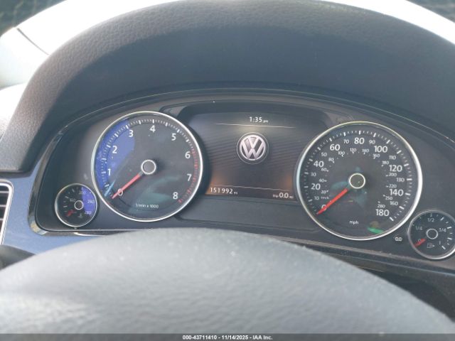 2011 VOLKSWAGEN TOUAREG WVGFF9BP9BD007527 Photo 6