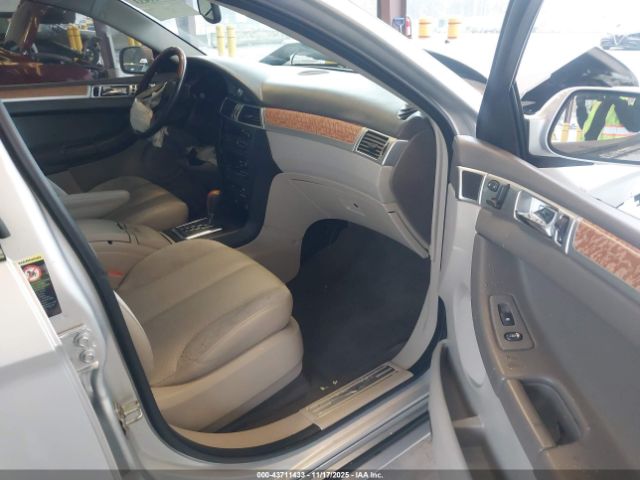 2005 CHRYSLER PACIFICA 2C8GF78445R353060 Photo 4