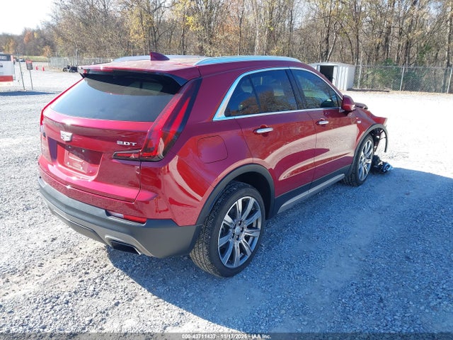 2019 CADILLAC XT4 1GYFZDR42KF160422 Photo 3