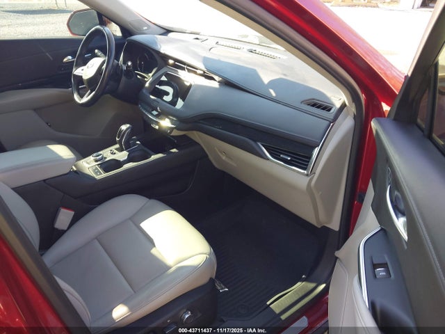 2019 CADILLAC XT4 1GYFZDR42KF160422 Photo 4