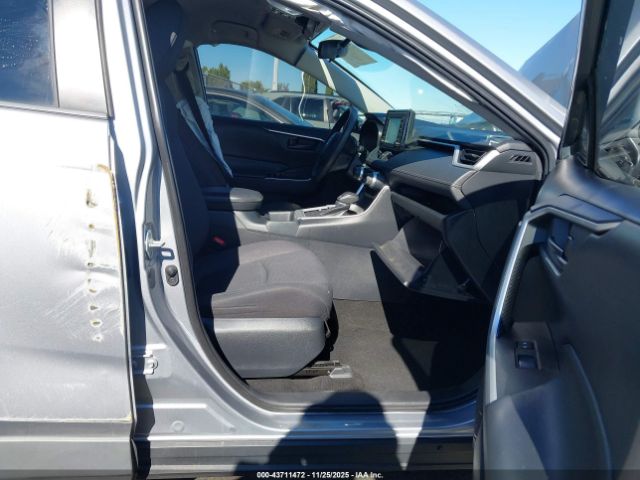 2019 TOYOTA RAV4 2T3K1RFV2KC012888 Photo 4