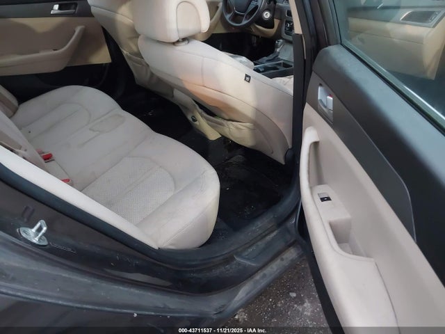 5NPE24AF4FH114993 Hyundai SONATA SE