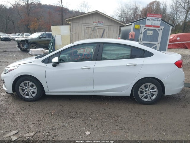 43711598 :رقم المزاد ، 1G1BJ5SM9K7104699 vin ، 2019 Chevrolet Cruze Cvt (fleet Orders Only) مزاد بيع