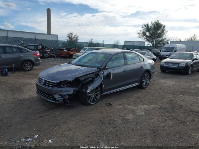2018 VOLKSWAGEN PASSAT 1VWAA7A37JC015742 Photo 1