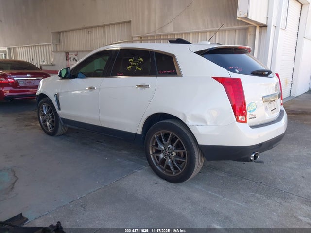 2016 CADILLAC SRX 3GYFNCE30GS565930 Photo 2