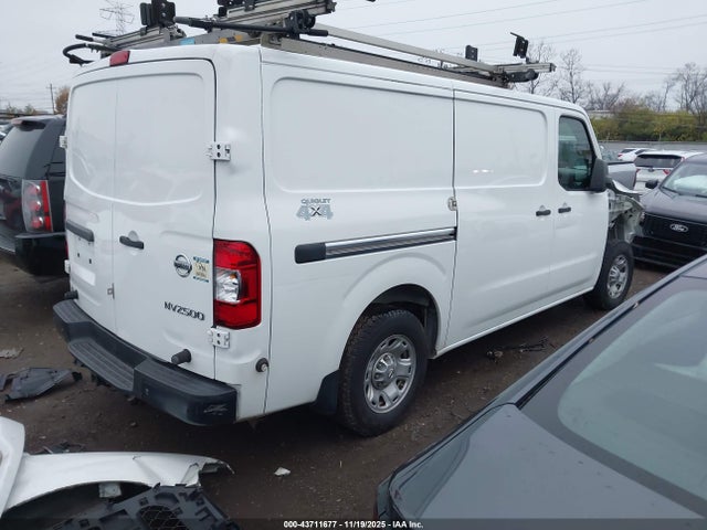 2019 NISSAN NV CARGO 1N6BF0KY0KN802870 Photo 3