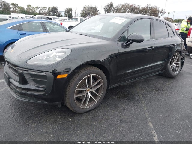 2025 PORSCHE MACAN WP1AA2A57SLB13905 Photo 1
