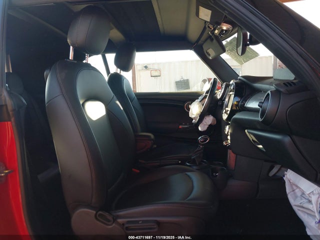 2019 MINI CONVERTIBLE WMWWG5C55K3H08563 Photo 4