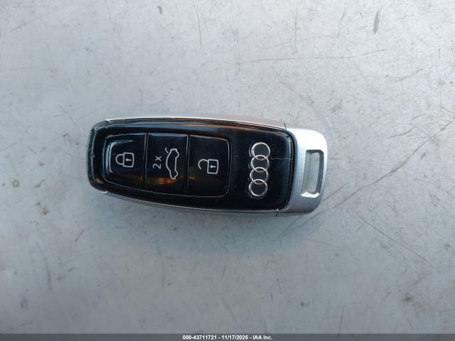 2019 Audi A6 55 Premium მანქანა იყიდება აუქციონზე, vin: WAUM2AF26KN071751, აუქციონის ნომერი: 43711721
