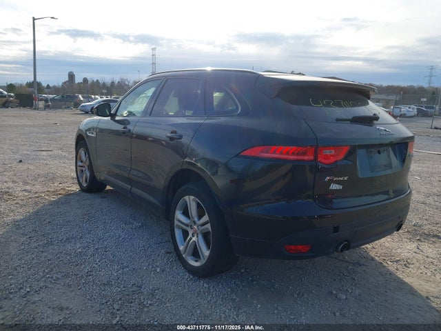 2017 JAGUAR F-PACE SADCL2BV8HA489461 Photo 2