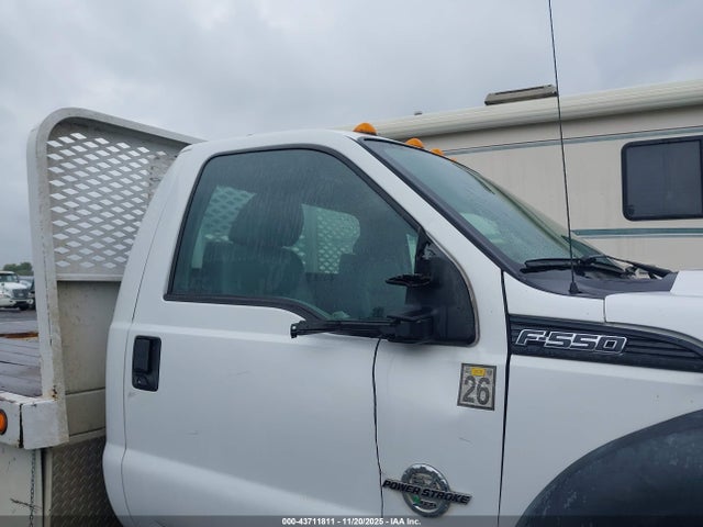 1FDUF5GT8FEC02315 Ford F-550 Chassis Xl