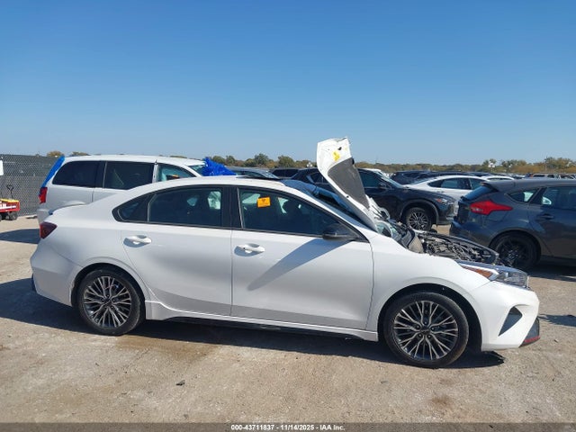 Aukcja sprzedaży 2024 Kia Forte Gt-line, vin: 3KPF54AD6RE789764, numer aukcji: 43711837
