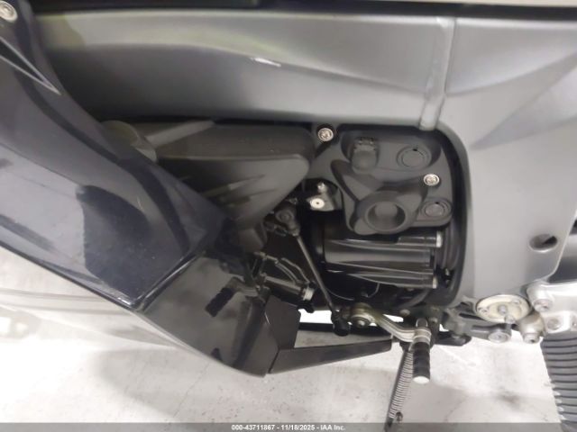 2009 BMW K1300 WB105390X9ZV96827 Photo 8