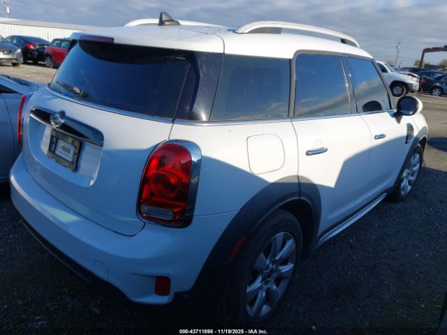 2017 MINI COUNTRYMAN WMZYS7C3XH3E06702 Photo 3