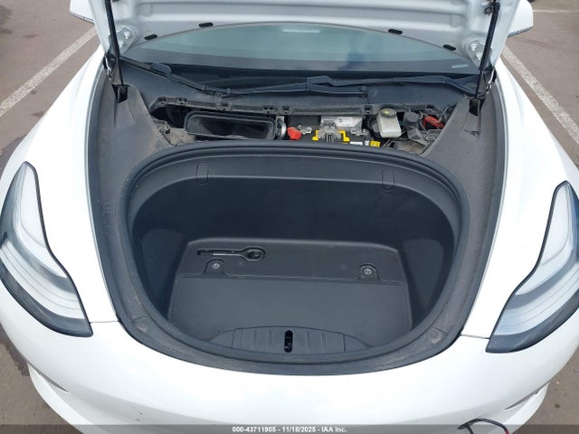 2019 TESLA MODEL 3 5YJ3E1EB1KF486952 Photo 9