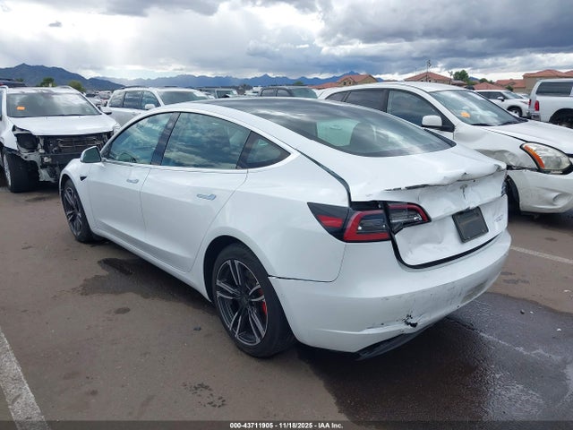 2019 TESLA MODEL 3 5YJ3E1EB1KF486952 Photo 2