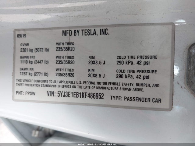 2019 TESLA MODEL 3 5YJ3E1EB1KF486952 Photo 8