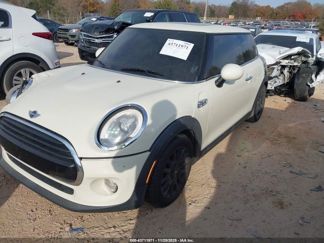 2018 MINI HARDTOP WMWXP5C58J2G62719 Photo 1