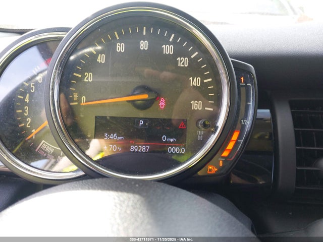 2018 MINI HARDTOP WMWXP5C58J2G62719 Photo 6