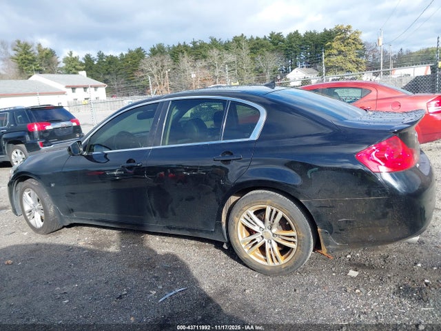 JN1CV6AR6FM521579 Infiniti Q40
