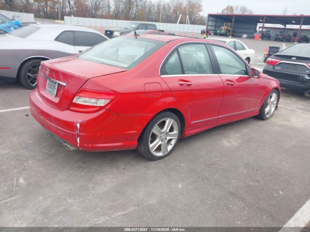 2011 MERCEDES-BENZ C 300 WDDGF5EB0BR184364 Photo 3