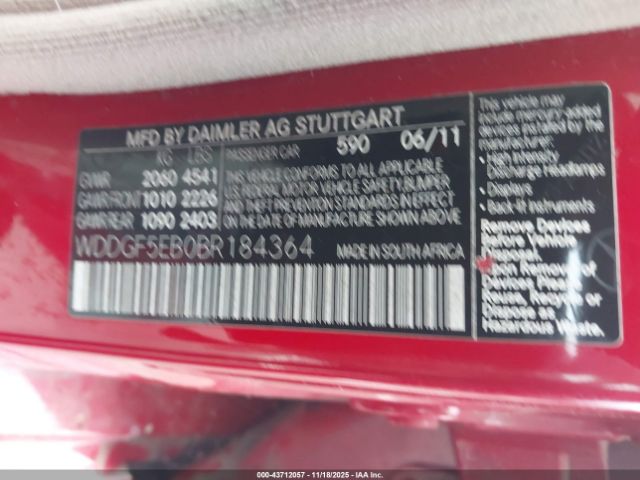 2011 MERCEDES-BENZ C 300 WDDGF5EB0BR184364 Photo 8