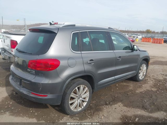 2012 VOLKSWAGEN TIGUAN WVGBV7AX6CW002766 Photo 3