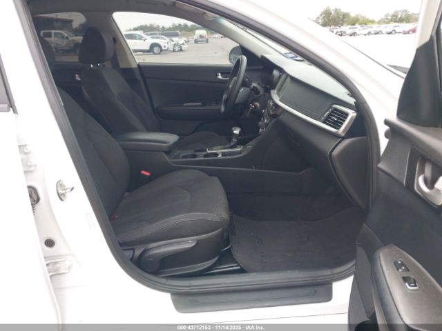 2019 KIA OPTIMA 5XXGT4L36KG374066 Photo 4
