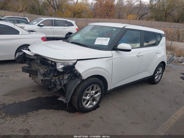 KNDJ23AU3R7238379 KIA SOUL LX