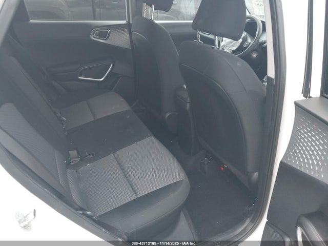 KNDJ23AU3R7238379 KIA SOUL LX