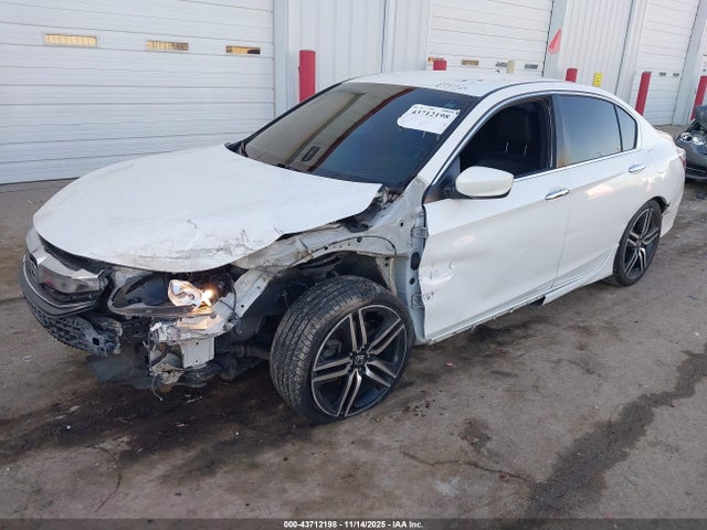 Auction sale of the 2017 Honda Accord Sport Se, vin: 1HGCR2F12HA271292, lot number: 43712198