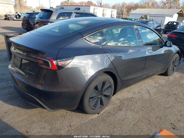 2025 TESLA MODEL 3 5YJ3E1EB7SF913972 Photo 3